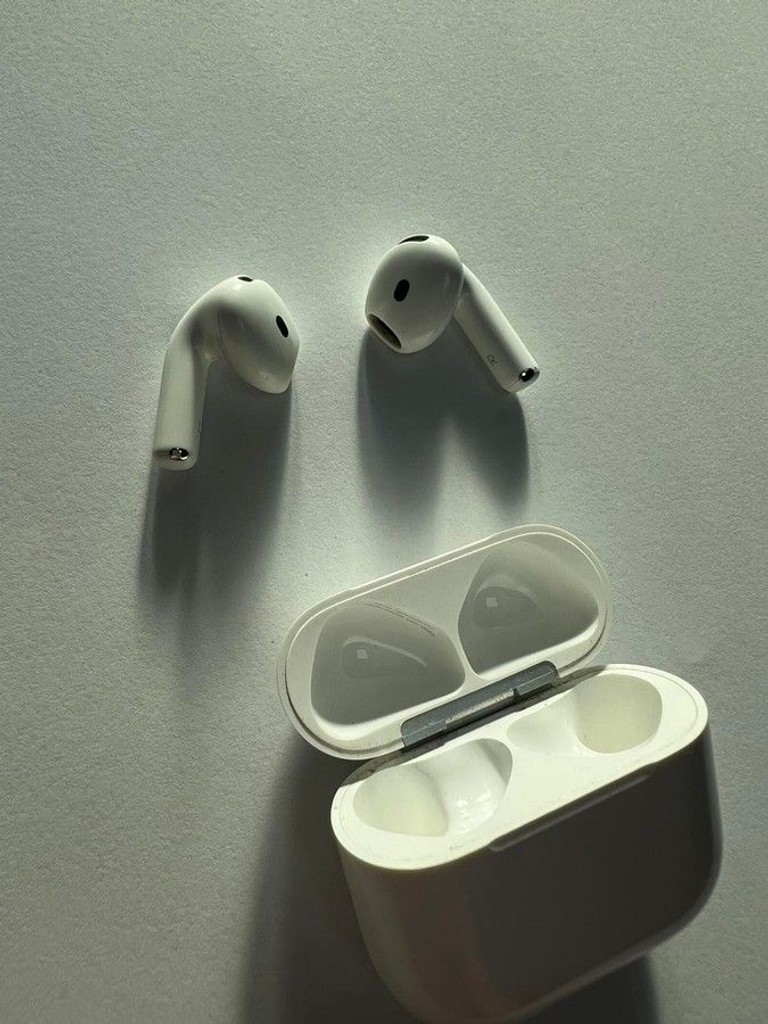 Дешиво Apple airpods 4 с ломбарда