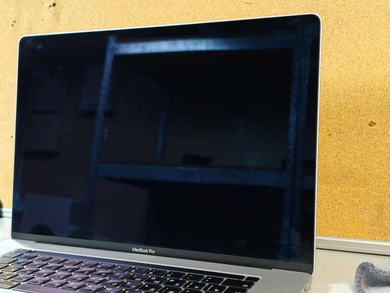 Apple macbook pro 16" 2019 a2141 core i7 2,6ghz/ram 16gb/ssd 512gb/intel graphics 630 Код:01-201155737. Изображение 6