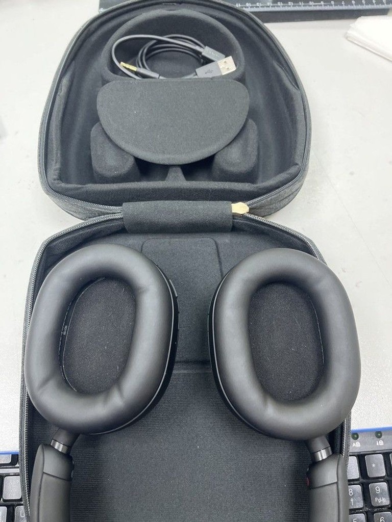 Оголошення Sony wh-1000xm5 Б/У