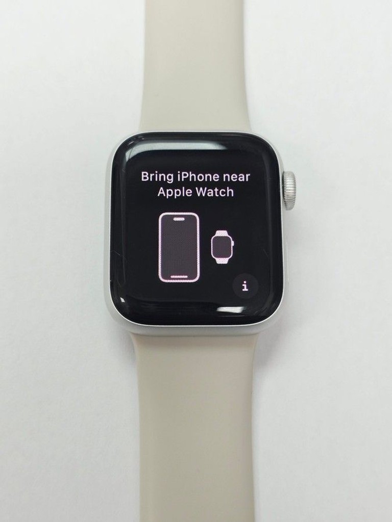 Купить Apple watch se 2 gps 40mm aluminium case Б/У