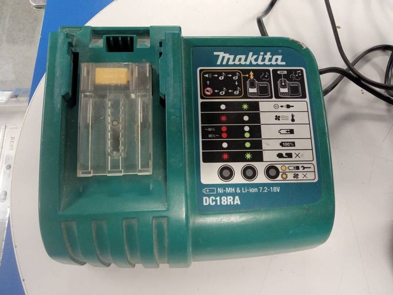 Оголошення Makita шуруповерт ddf 484 +dga452 2акб + зарядка в кейсе макита Б/У