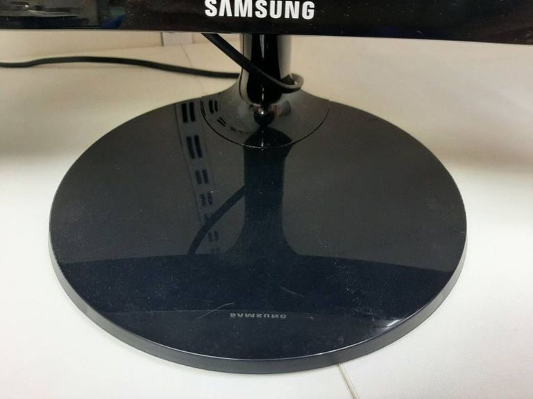 Samsung c24f390f (lc24f390fhixci)