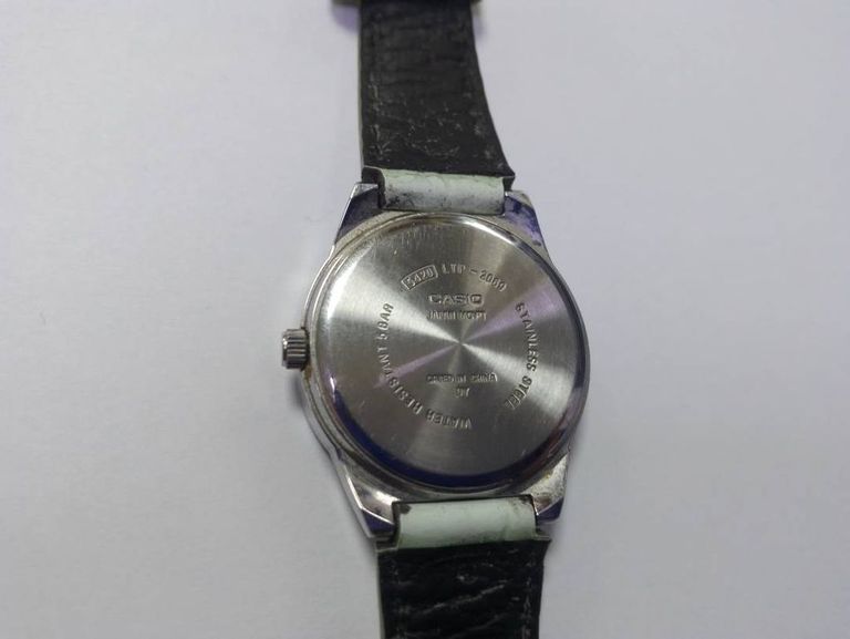 Оголошення Casio Standard Analogue LTP-2069L-4AVEF Б/У