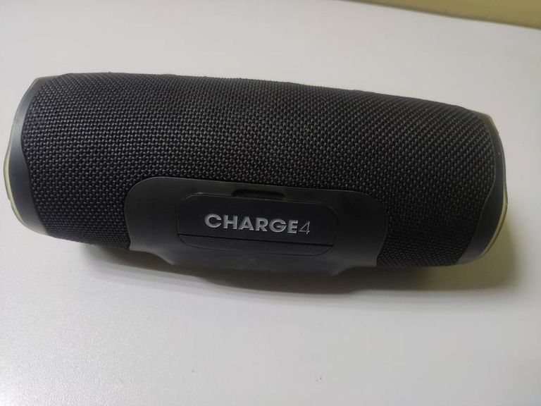 Дешево Jbl charge 4 з ломбарду