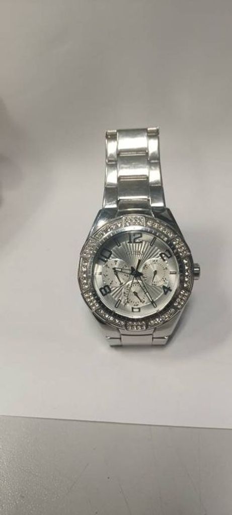 Guess W0729L1