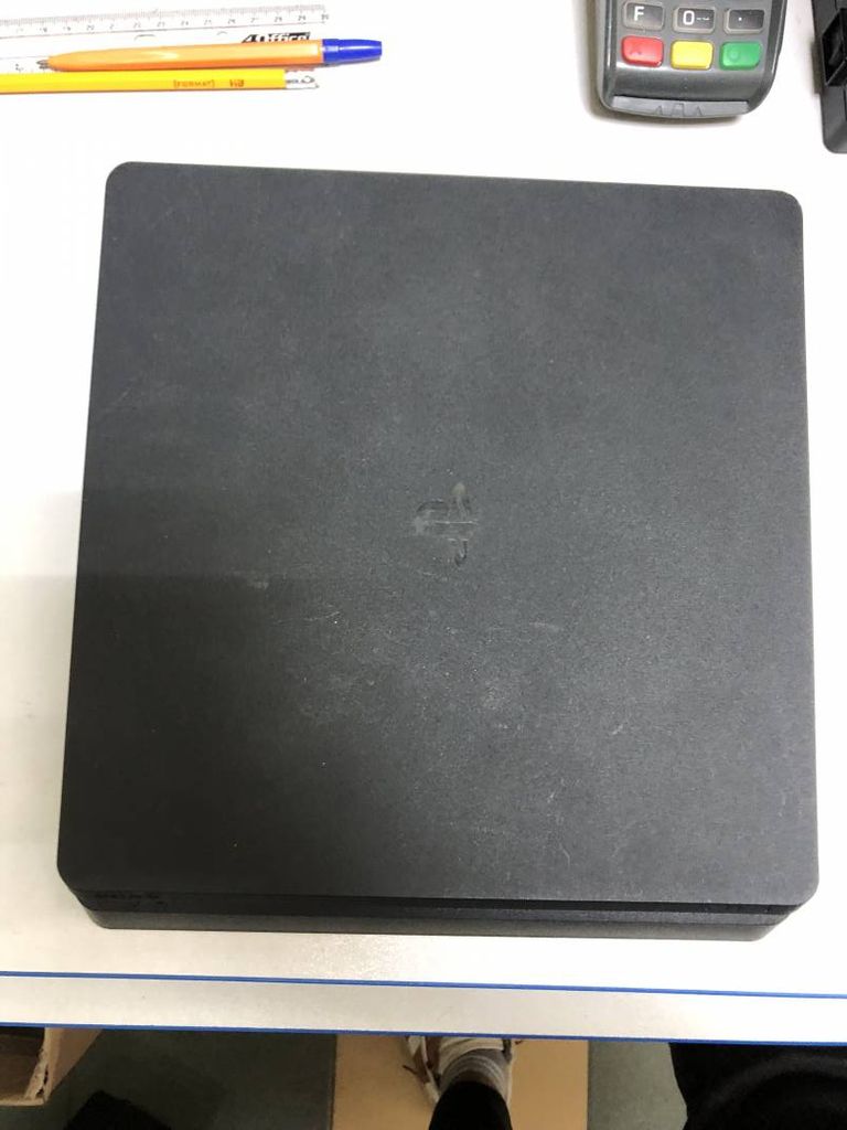 Sony playstation 4 slim 1tb