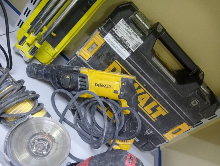 Dewalt D25133K