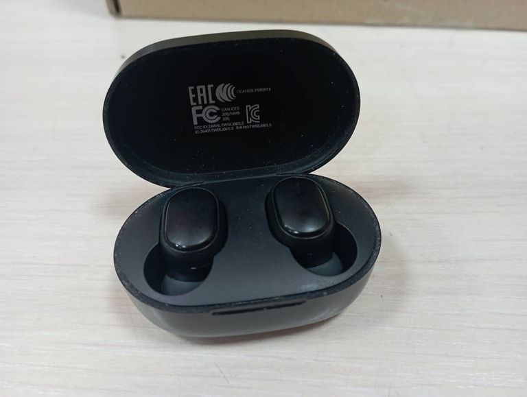 Xiaomi Mi True Wireless Earbuds Basic 2 (ZBW4502GL/BHR4272GL)