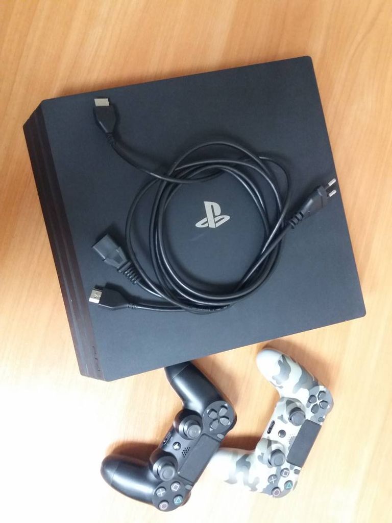 Sony playstation 4 pro 1tb