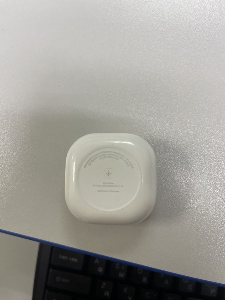 Объявление Samsung sm-r400n Б/У