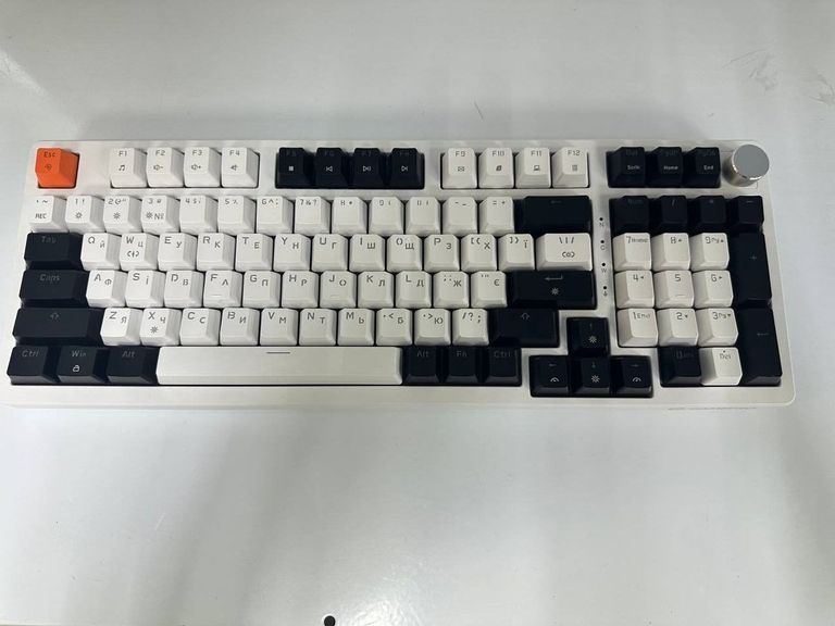 Купити Gamepro mk170 outemu hot-swap switch Б/У