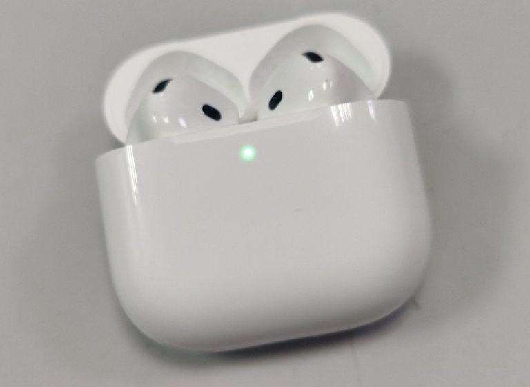 Apple airpods 4 with active noise cancellation Код:01-200593345. Зображення 6