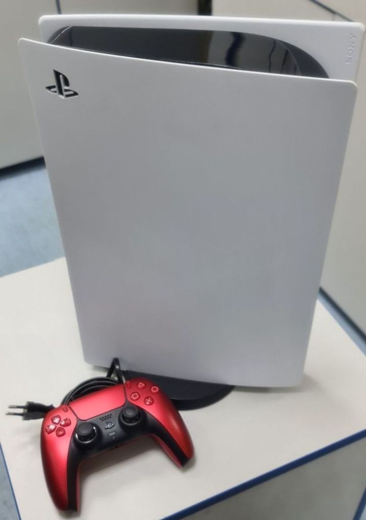 Купити Sony PlayStation 5 Digital Edition 825GB Б/У