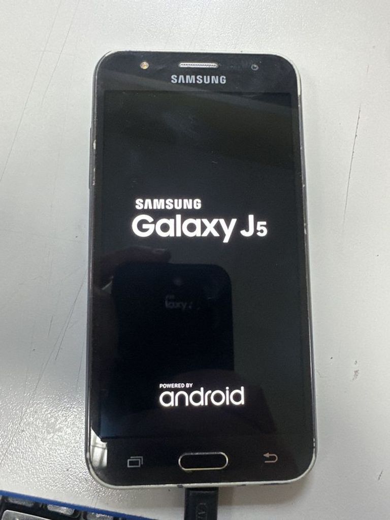 Оголошення Samsung galaxy j5 j500h Б/У