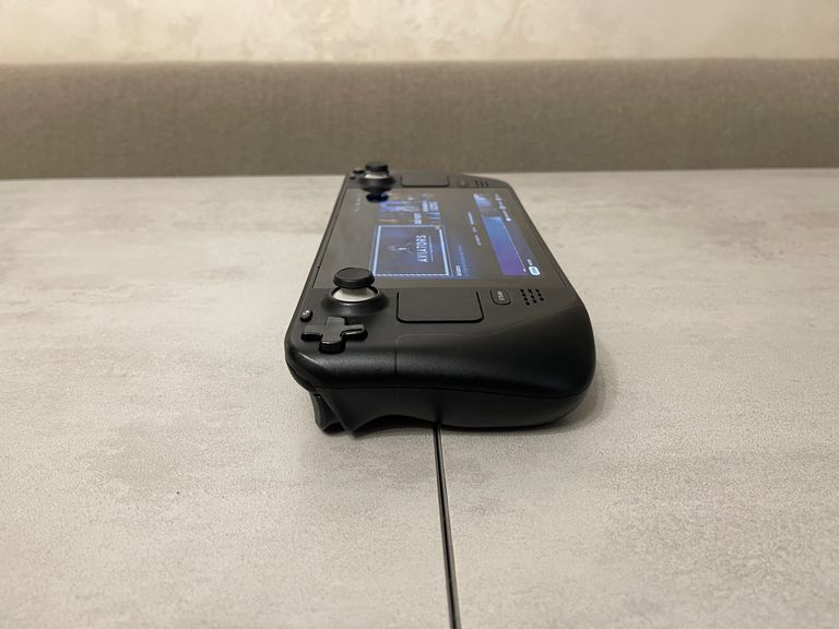 Дешиво Valve Steam Deck 1010, AMD APU 0405, 256GB+256GB SD, 16GB   с ломбарда