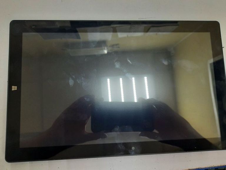 Дешиво Trekstor primetab s11b/ inel celeron n3350 /ram 4gb/64gb с ломбарда