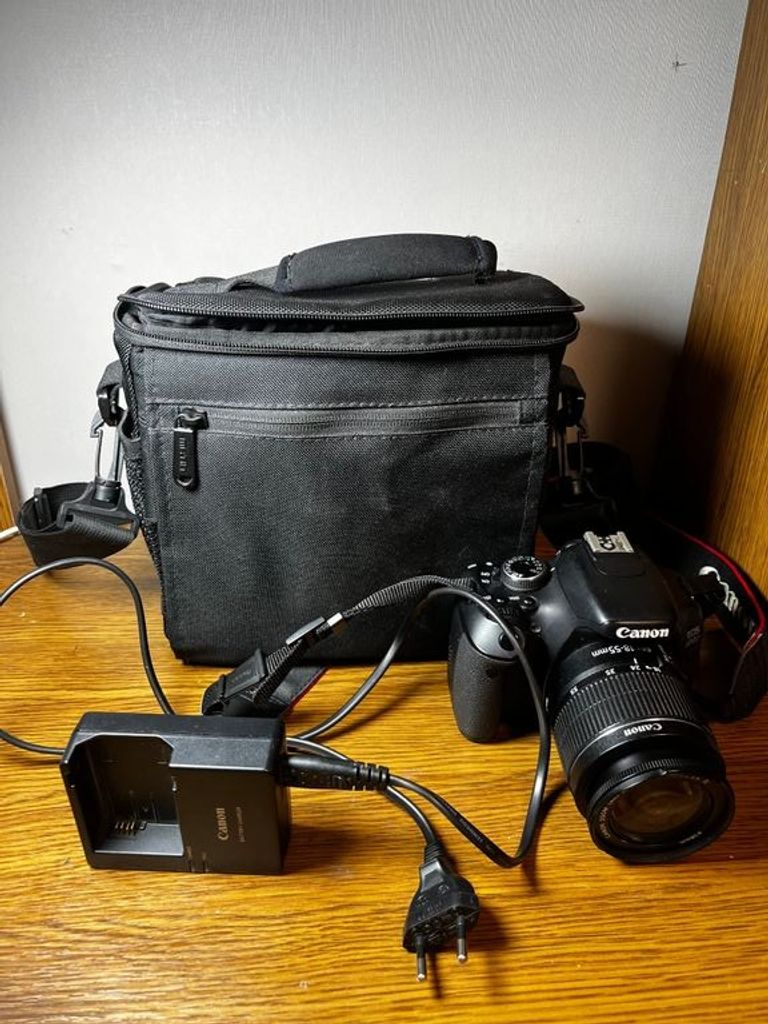 Дешево Canon EOS 600D kit (18-55 mm) DC EF-S з ломбарду