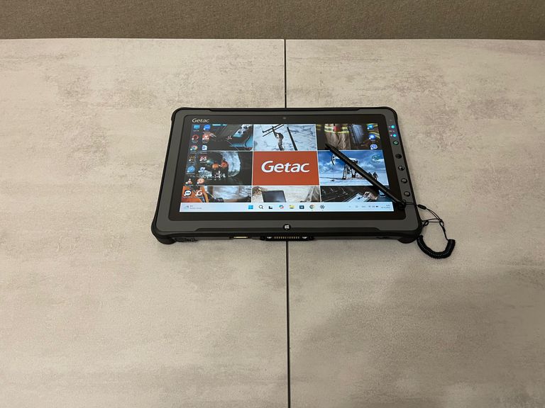 Купить Getac F110 G3, 11.6", i7-6500U, 8GB, 256GB, 46 годин напрацювання Б/У