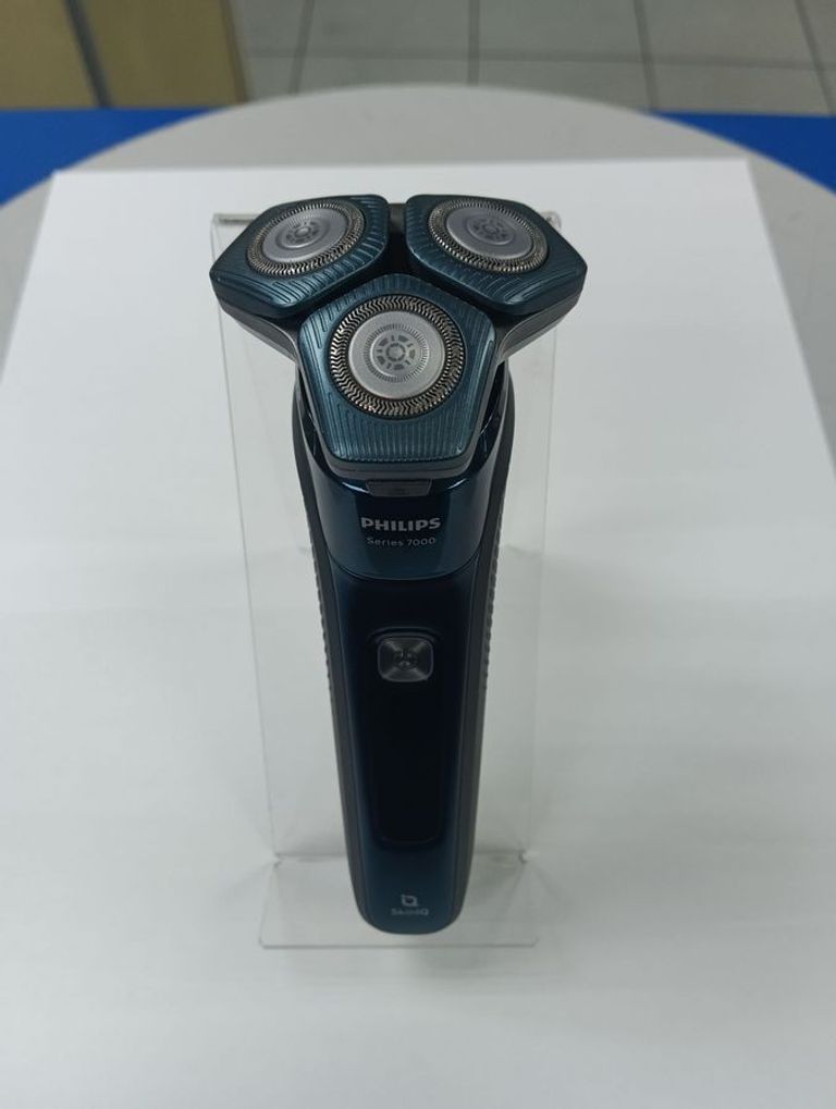Дешево Philips Shaver series 7000 S7786/55 з ломбарду