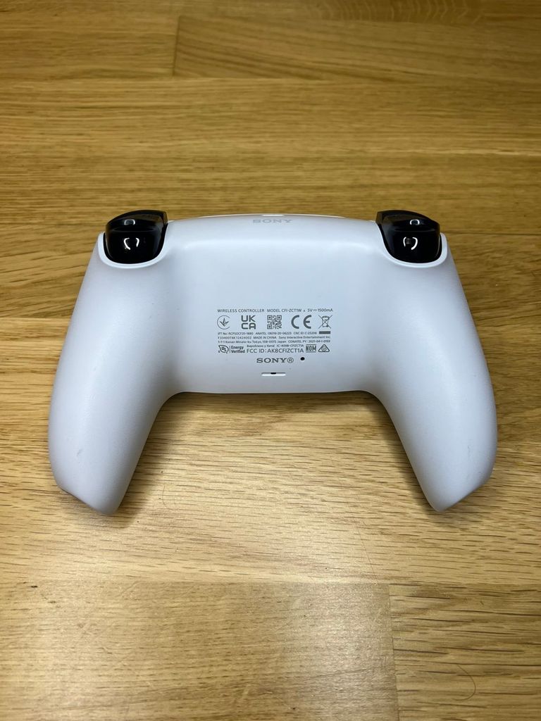 Объявление Sony DualSense White (9399902) Б/У