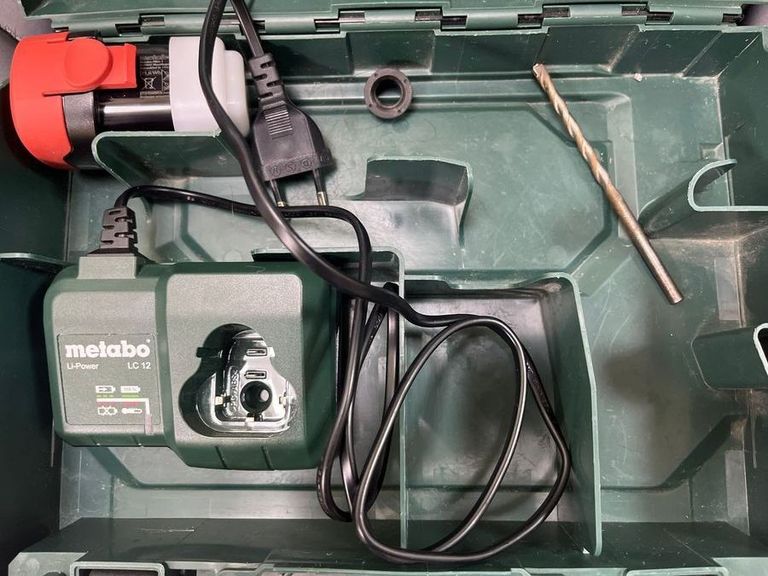 Дешиво Metabo metabo powermaxx bs 2акб+зп с ломбарда