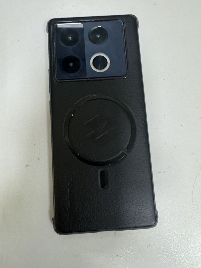 Дешево Infinix Note 40 Pro 12/256GB Obsidian Black (4894947019449) з ломбарду