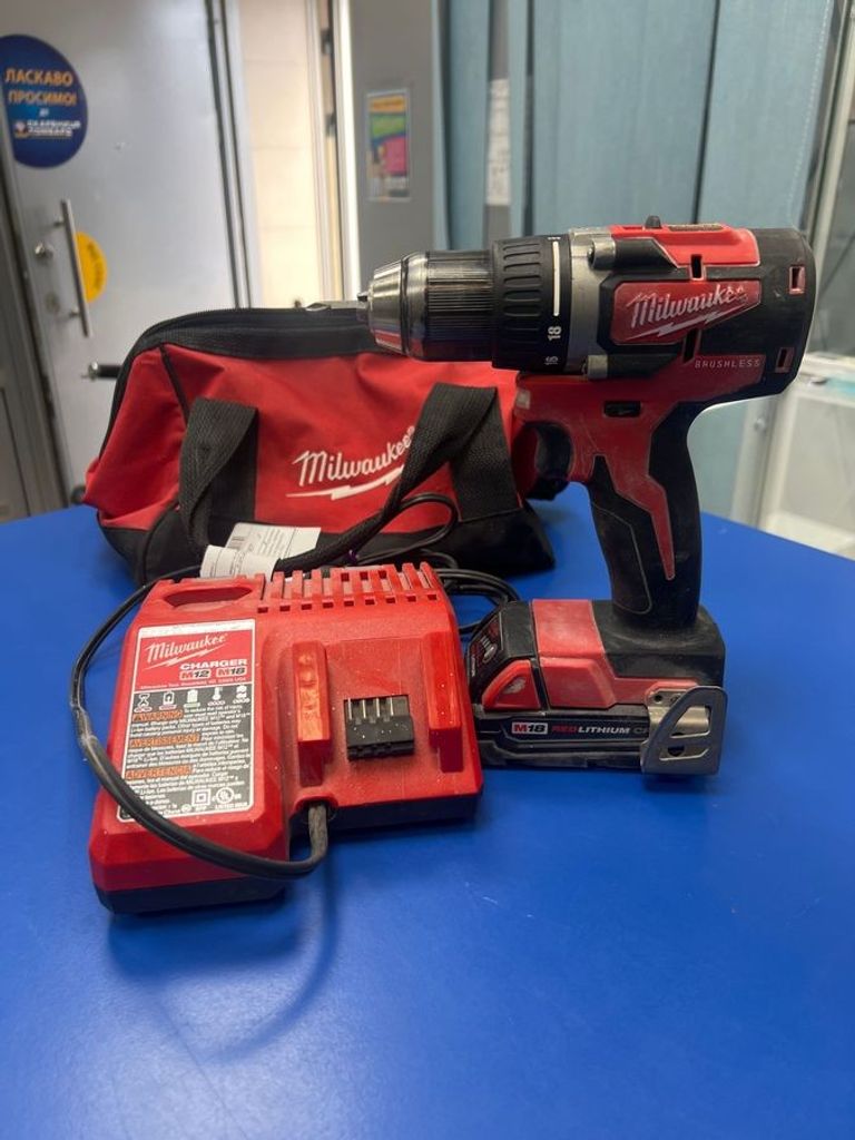 Купити Milwaukee m18 2801-20 1акб зп Б/У