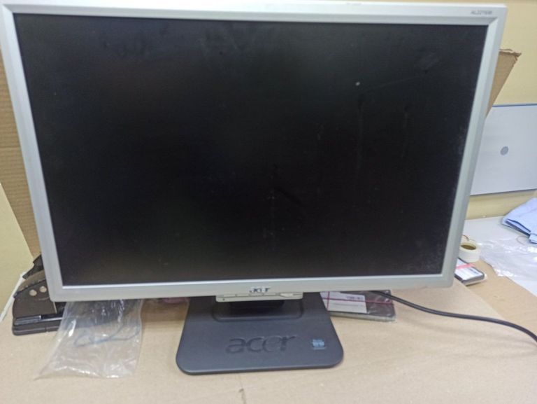 Дешиво Acer al2216w с ломбарда