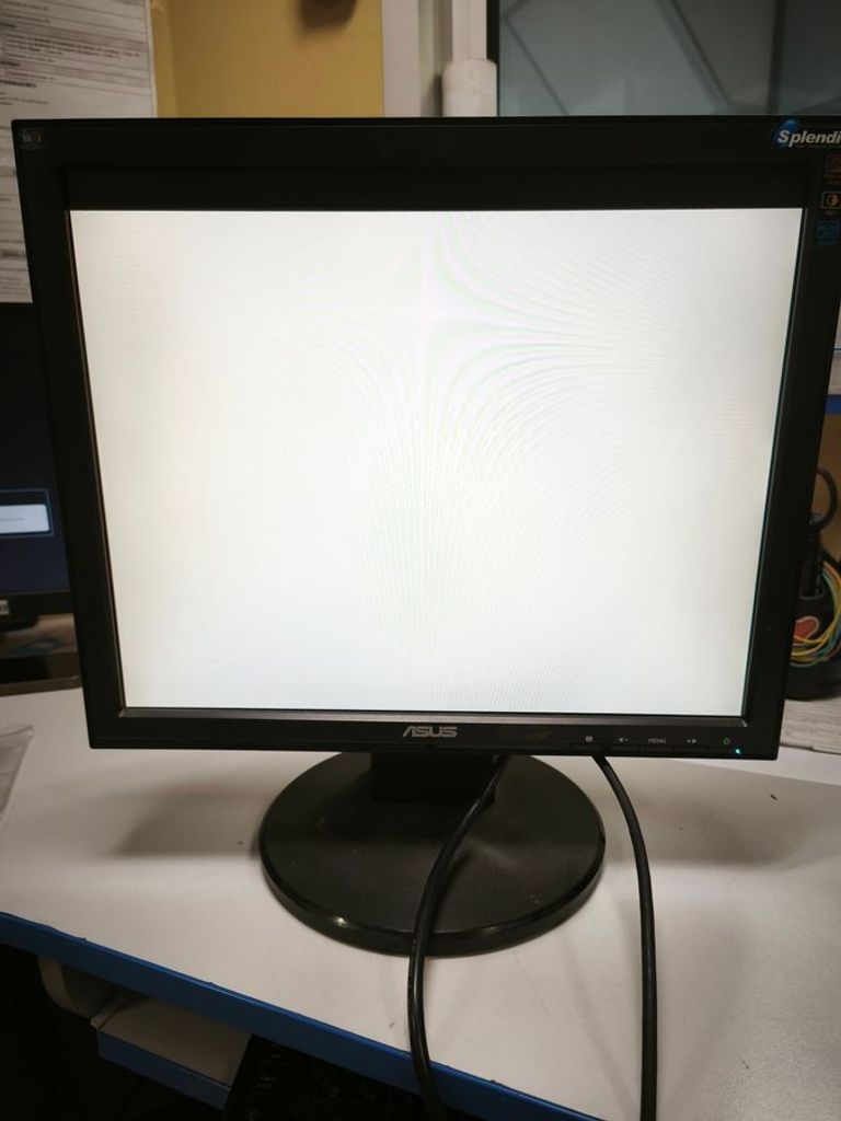 Распродажа Asus vb171, продавец Техноскарб