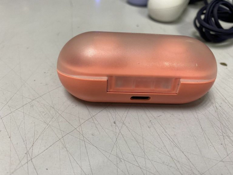 Дешиво Sony wf-c500 с ломбарда