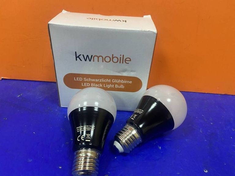 Дешиво Kwmmobile e27 с ломбарда