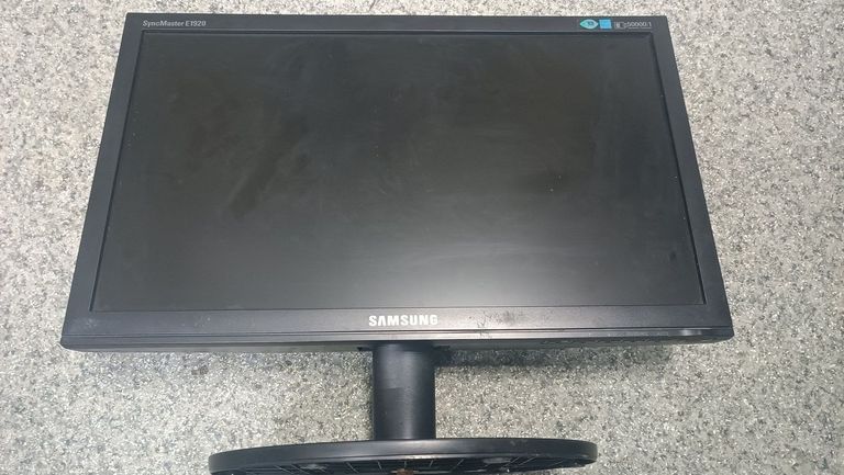 Оголошення Samsung e1920 Б/У
