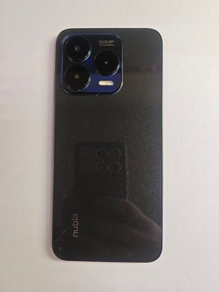 Розпродаж Zte Nubia V70 Design 8/256GB Gray, продавець Техноскарб