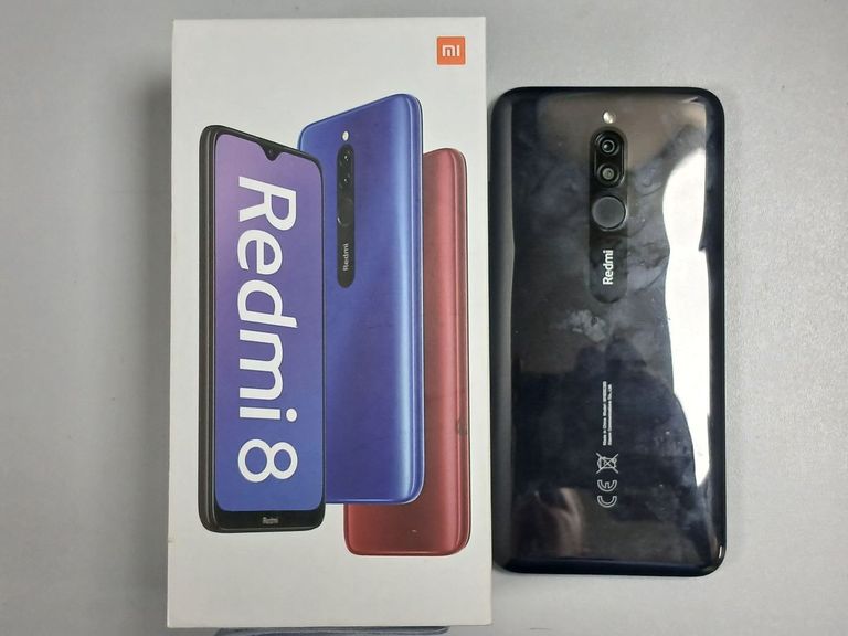 Дешево Xiaomi Redmi 8 3/32GB Blue з ломбарду