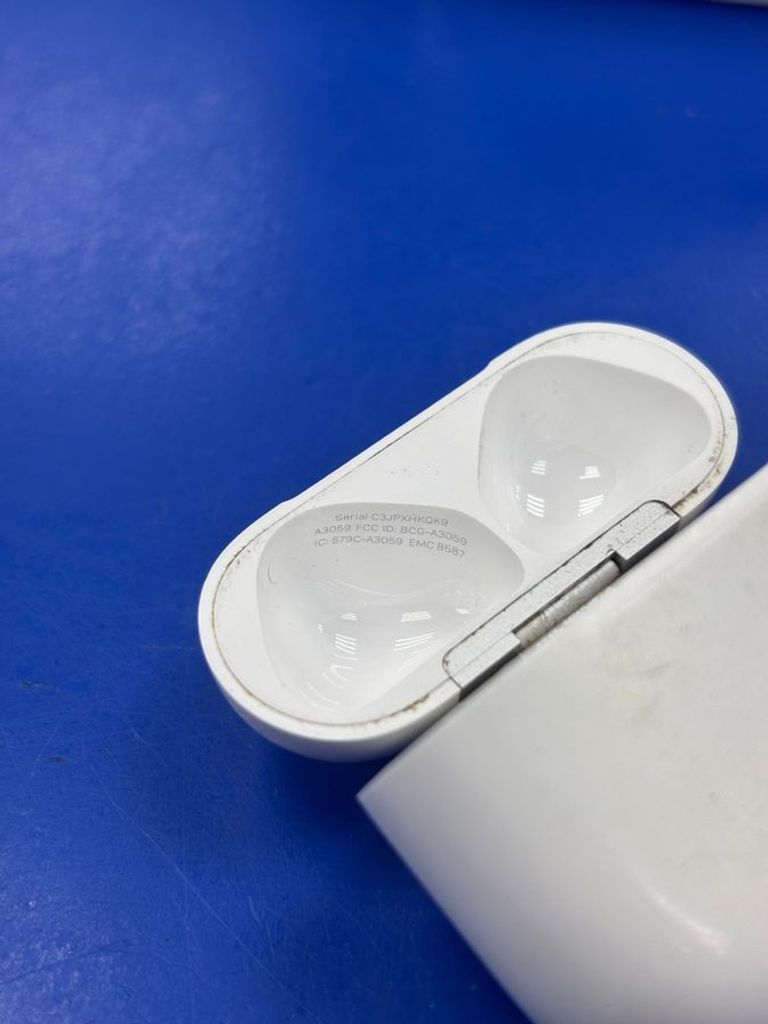 Apple airpods 4 with active noise cancellation Код:01-200831500. Зображення 10