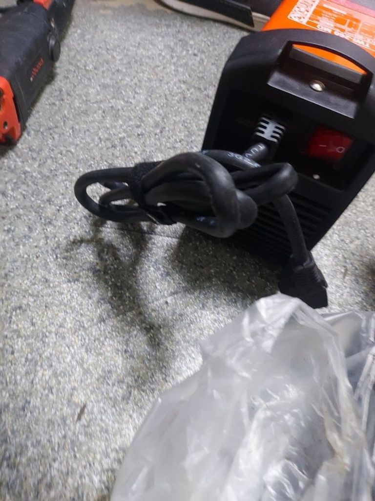 Оголошення Tekhmann twi-260 md Б/У