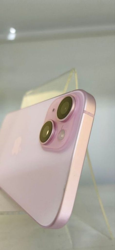 Apple iPhone 15 128GB Green Код:01-200838717. Зображення 5