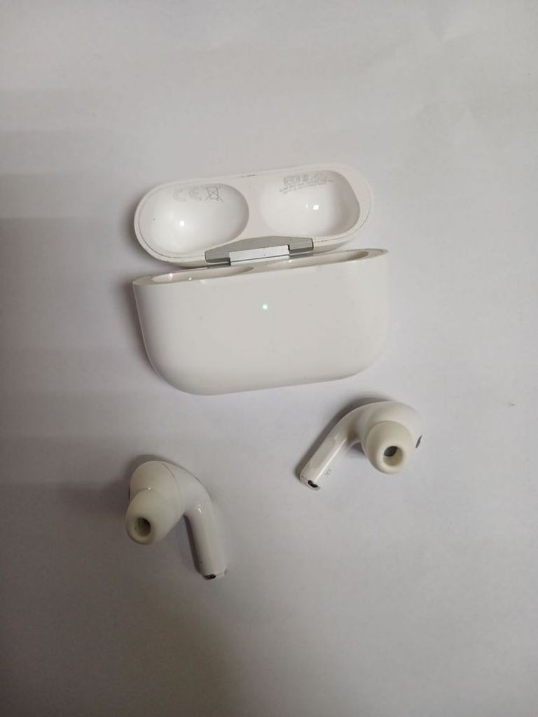 Оголошення Apple AirPods Pro (MWP22) Б/У