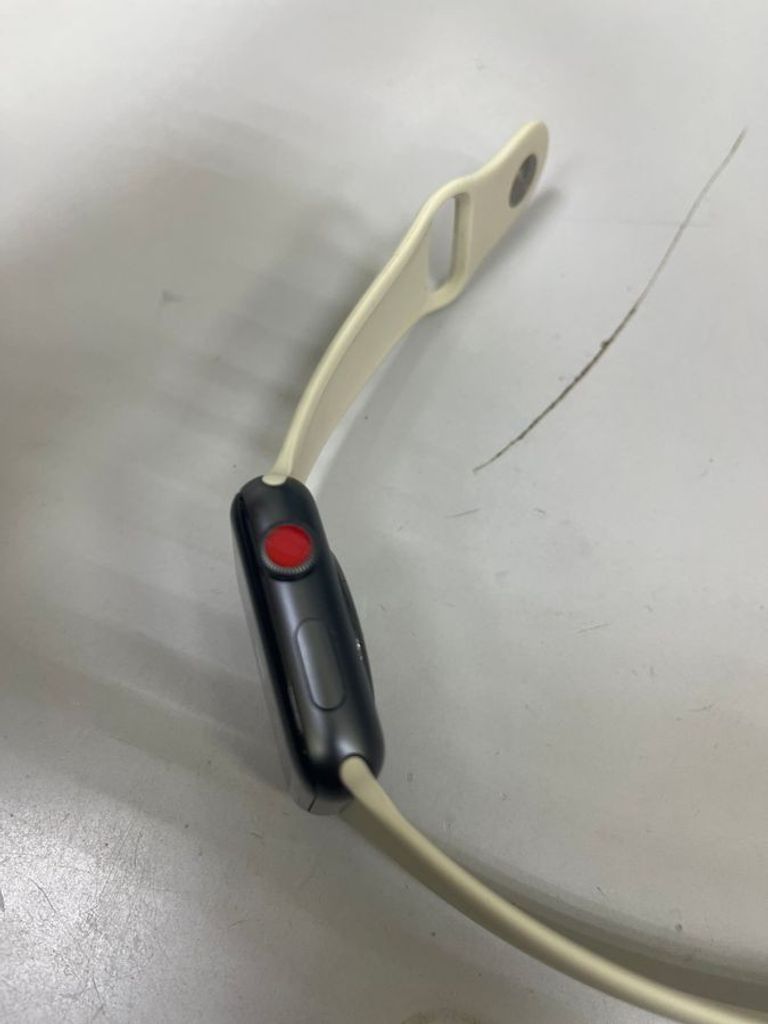 Apple watch series 3 gps 42mm aluminium case a1859 Код:01-200856218. Изображение 6