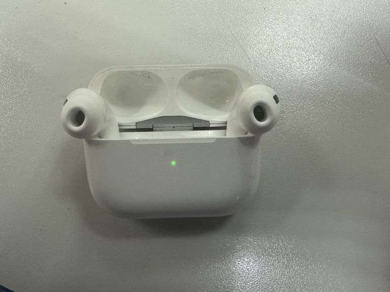 Оголошення Apple airpods pro 2nd generation with magsafe charging case usb-c Б/У