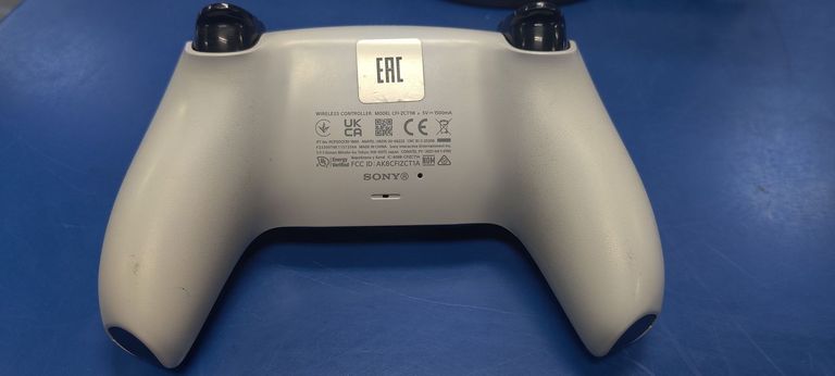 Sony PlayStation 5 825GB Код:01-200861560. Зображення 8