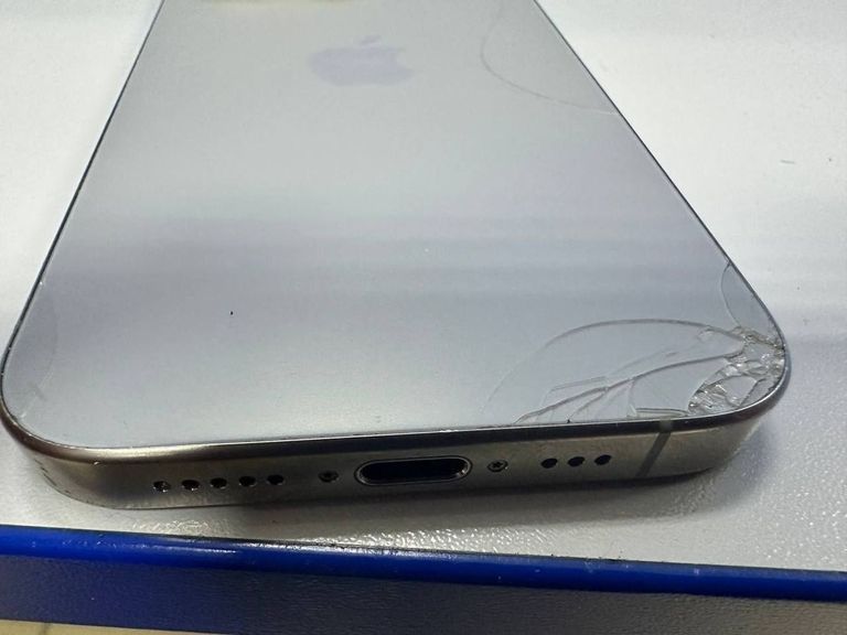 Apple iphone 15 pro 128gb Код:01-200873289. Изображение 6