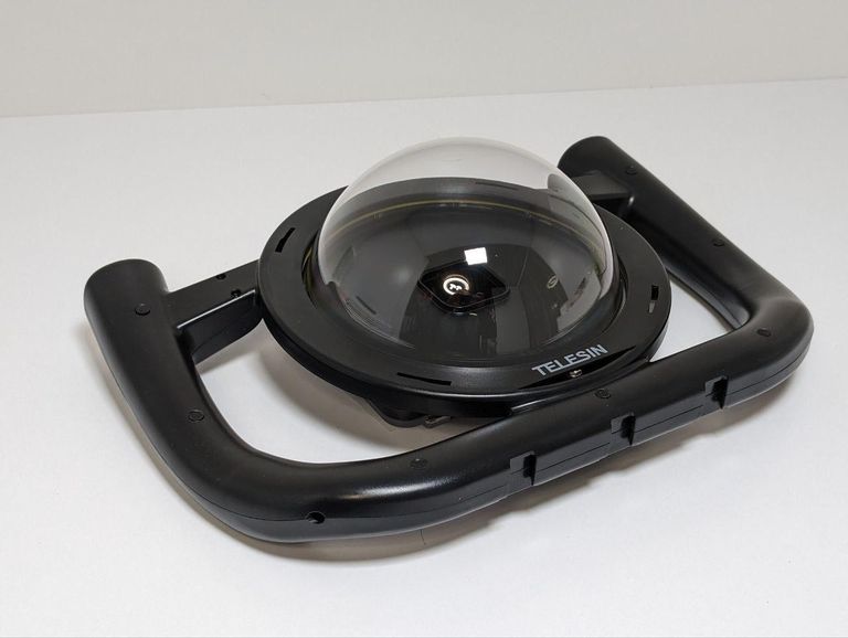 Купити Telesin Dome Port для GoPro 9/10/11 (GP-DMP-T10) Б/У