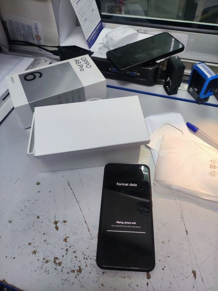 Купити Oppo a6 pro 4g 8/256gb Б/У