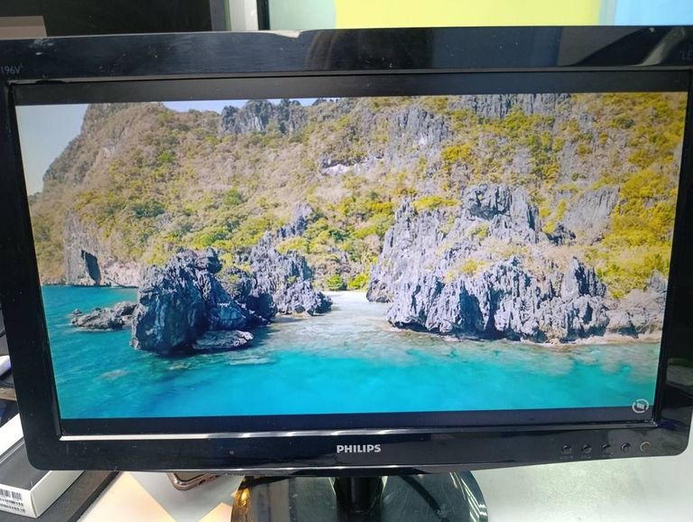 Купить Philips 196v3l Б/У