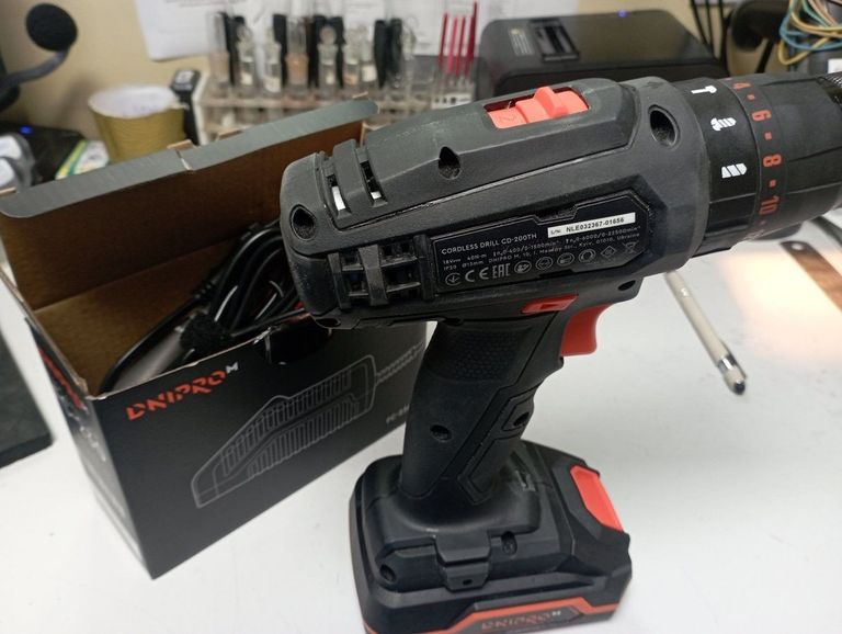 Оголошення Dnipro-M cd-200th 1акб 2ah зп Б/У