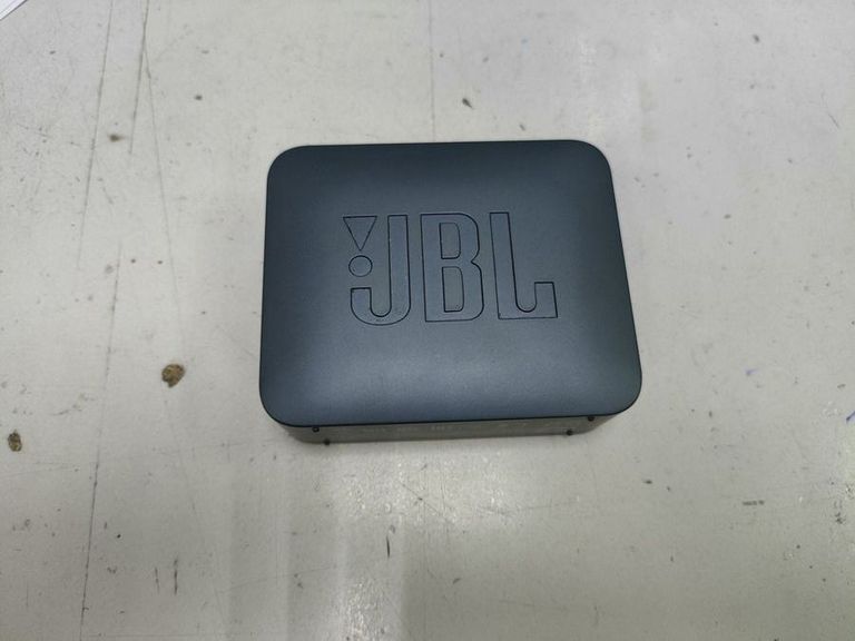 Объявление Jbl go essential Б/У