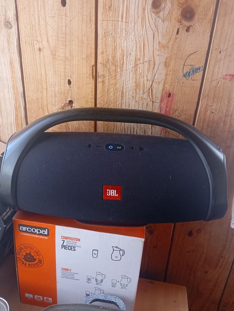 Купити JBL bombox2 Б/У