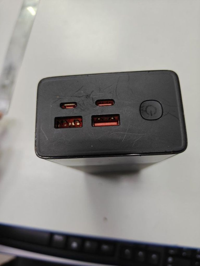 Оголошення Baseus 22.5w 30000mah Б/У