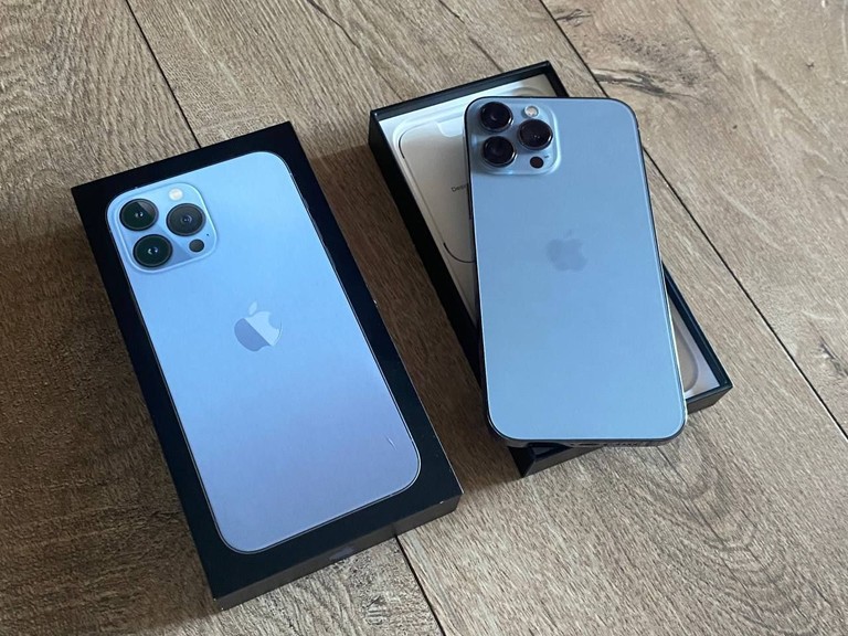 Купити Apple iPhone 13 Pro Max 512GB Sierra Blue (MLLJ3) Б/У